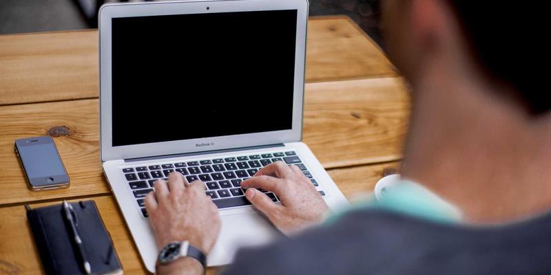 智能锁72小时深度体验：岩浆锁如何重新定义家庭安防产品新标准